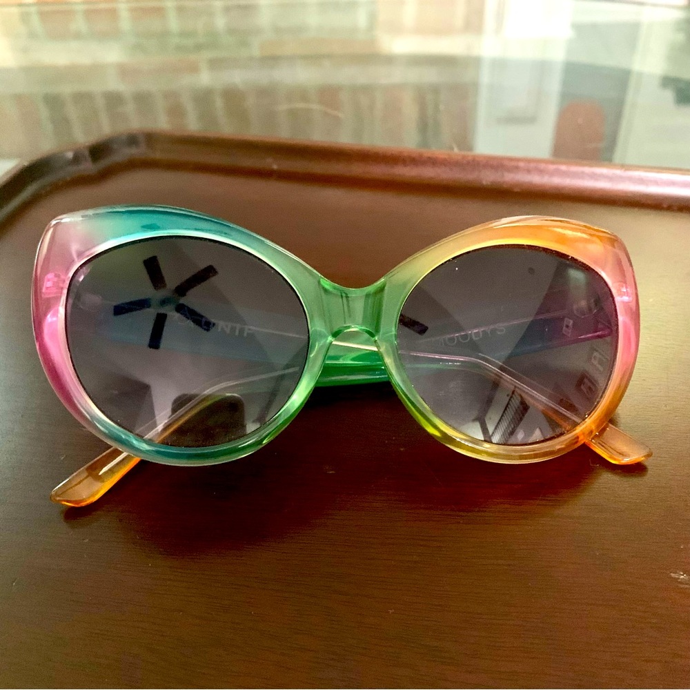 🌈UNIF MOODY Rainbow Angular Cat Eye Sunglasses